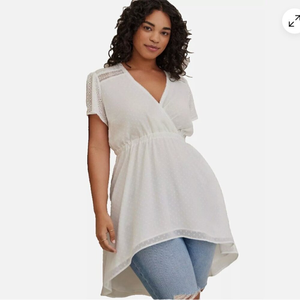 Torrid Womens White Babydoll Chiffon Clip Dot Eyelet Detail Tunic Top |5/5X|